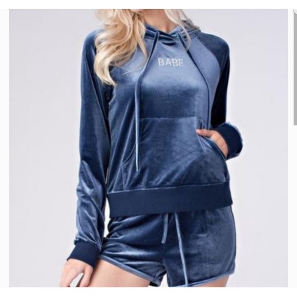 Velvet "Babe" Hoodie & Matching Shorts - Picture 8 of 8